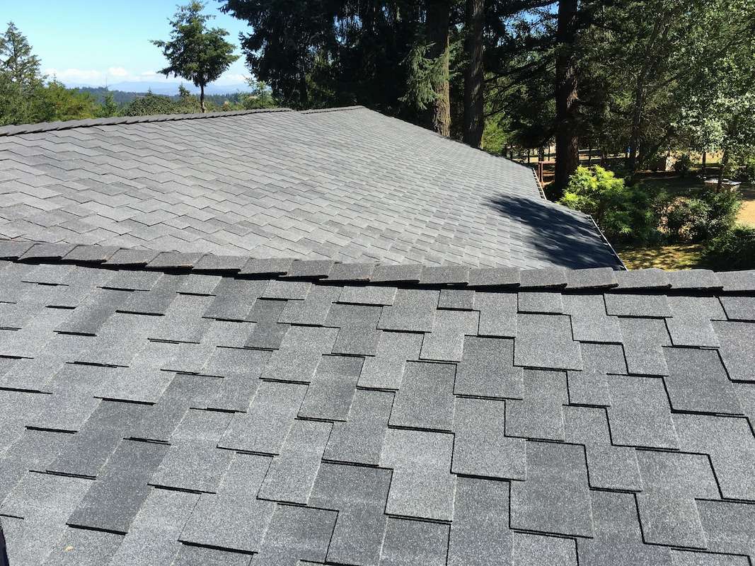 Windsor midnight black shingles Valley Roofing Oregon