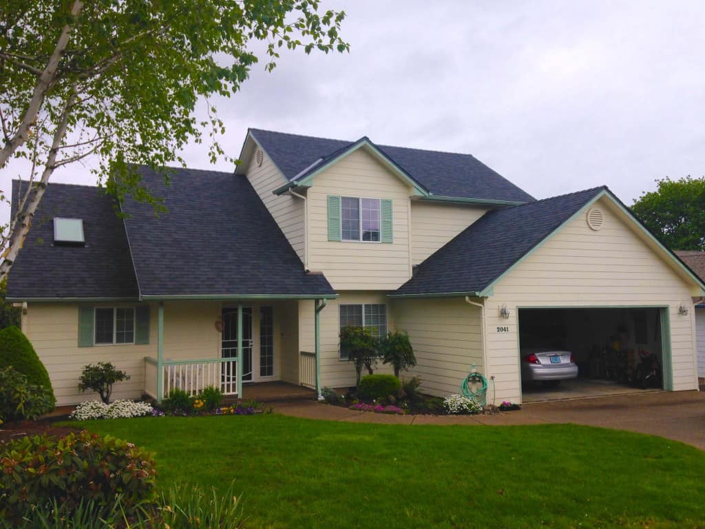 RoofingContractorsalemoregon.jpg6 Valley Roofing