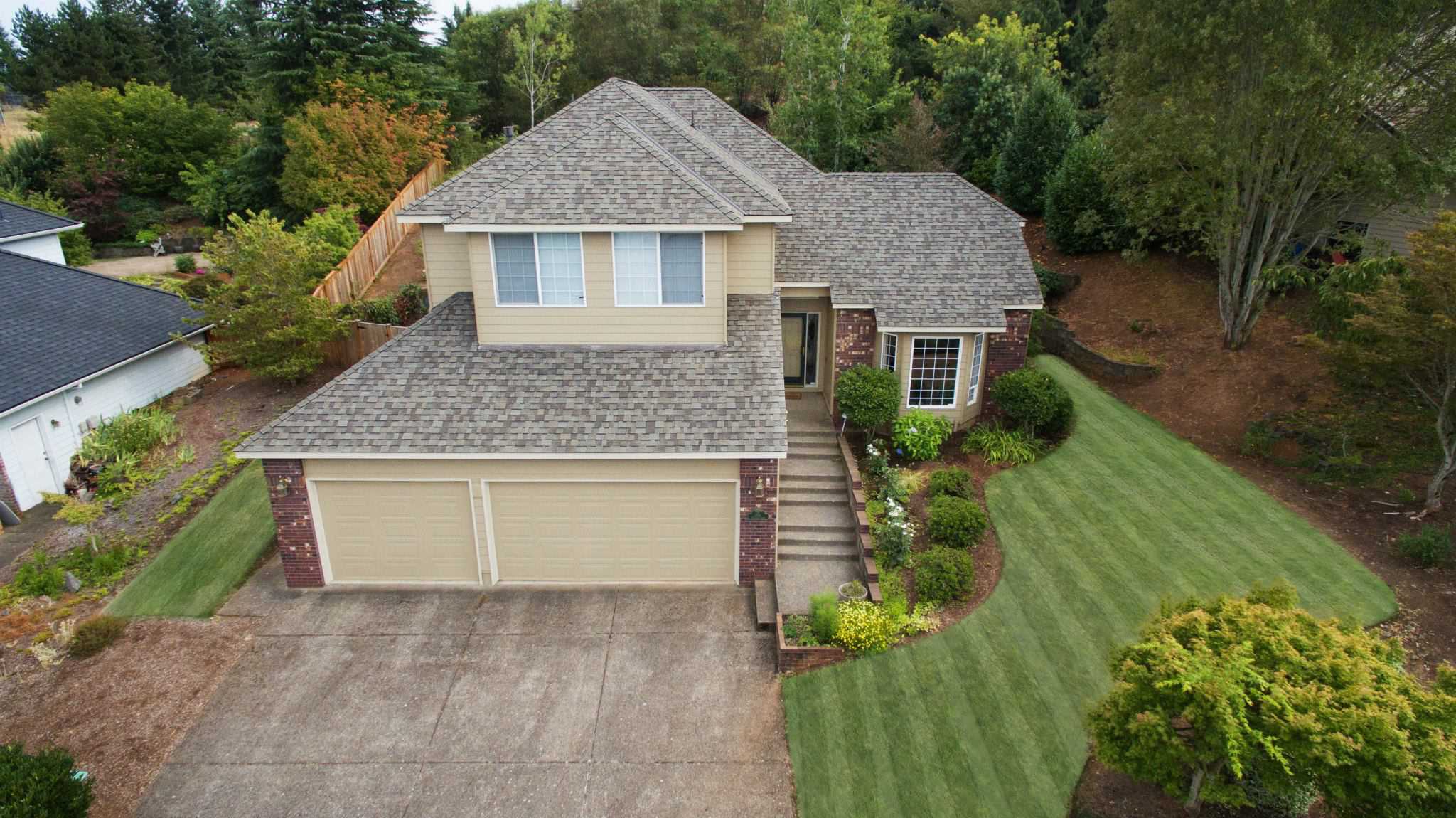 A roof that was done by Valley Rooing in Salem, Oregon